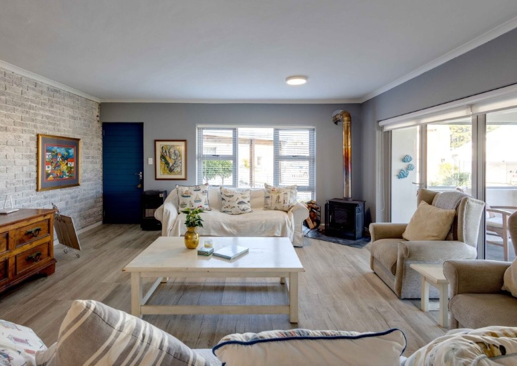 Corner Delight at Onrust Beach thumbnail 17